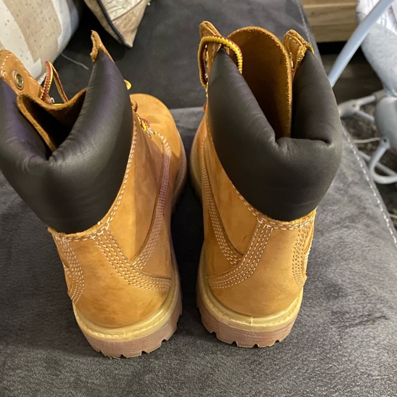 Boy Timberland Boot “New” - Picture 2 of 5